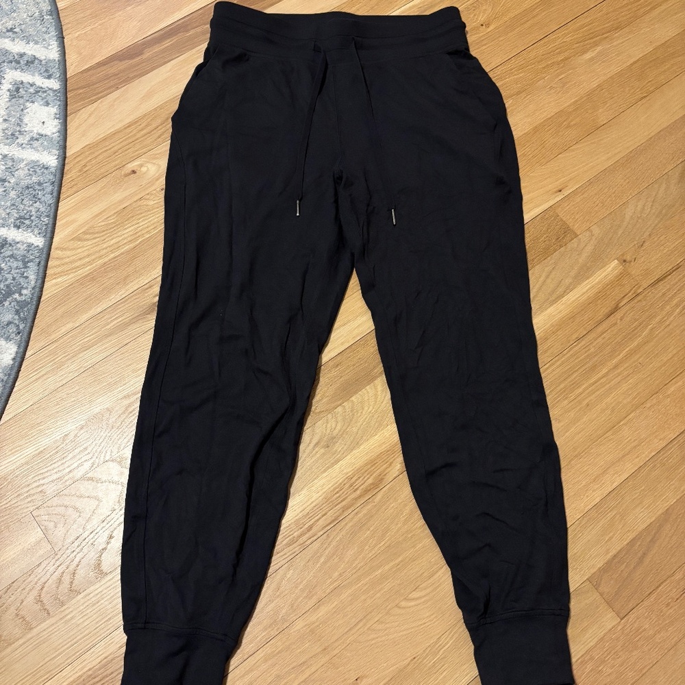 Loungeful High-Rise Jogger